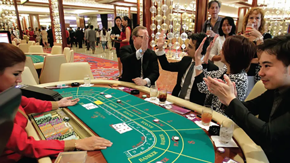 Sands China jackpot side bets